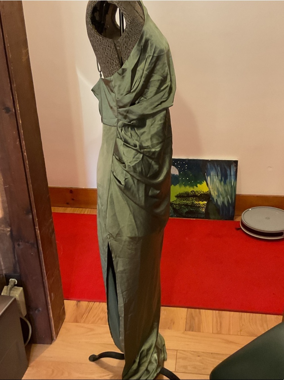 Selfie Leslie One-Shoulder Olive Column Dress - Picture 3 of 5